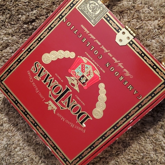 Purse - Picture 7 of 7